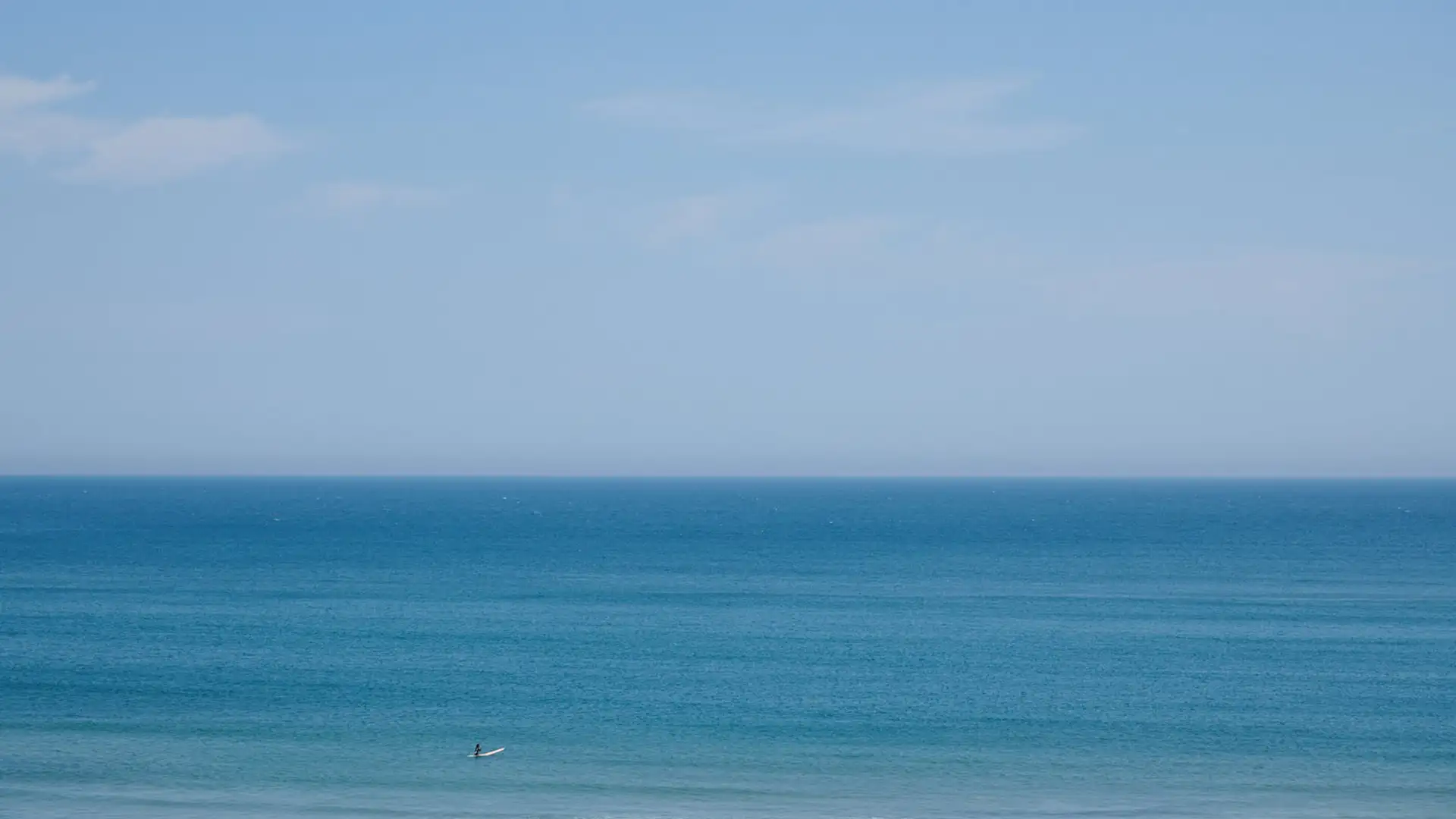 【正社員／自動車の2級整備士】整備から販売まで、“自動車の総合パートナー”として : ヒーローイメージ